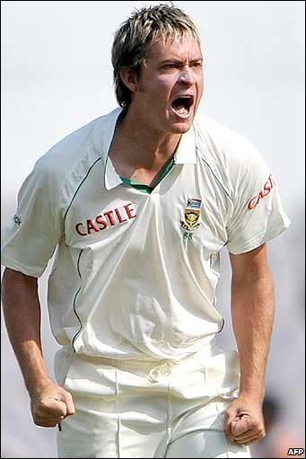 Paul Harris (South African cricketer) BBC Sport Cricket Pictures from the Test between India