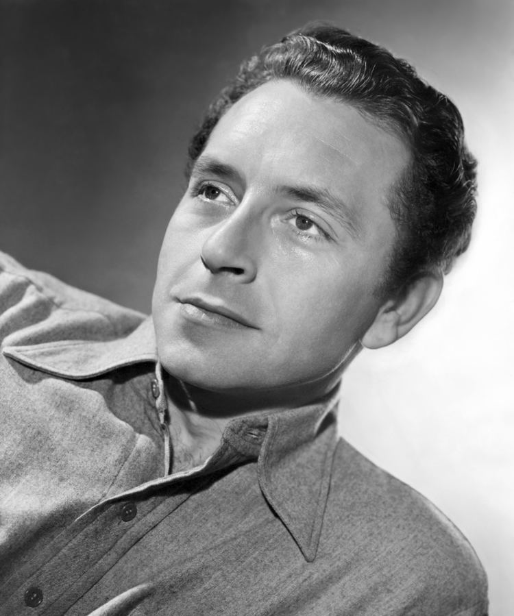 Paul Henreid Paul HenreidAnnex