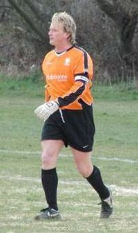 Paul Hyde (footballer) httpsuploadwikimediaorgwikipediacommonsthu