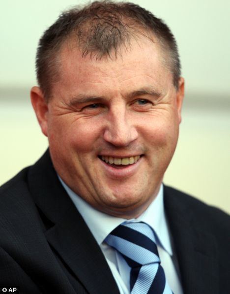 Paul Jewell Jewell delighted as Derby land former Forest forward