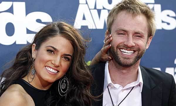 Paul McDonald (musician) Nikki Reed and singer Paul McDonald are engaged Ministry