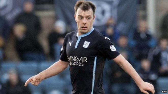 Paul McGowan (footballer) Dundee FC footballer Paul McGowan avoids jail over police
