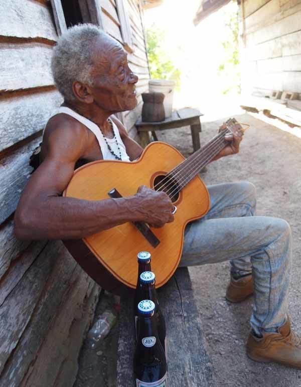 Paul Nabor VIDEO Paul Nabor Culture Ambergris Caye Belize