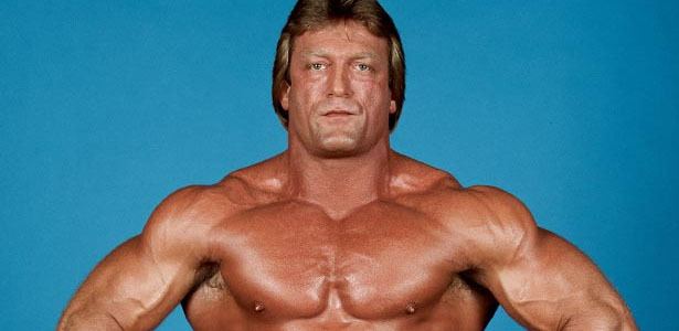 Paul Orndorff showing his muscle