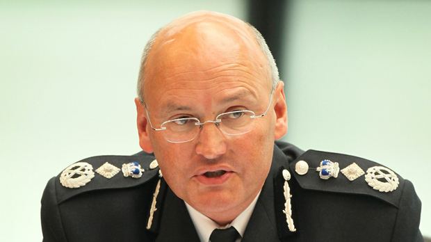 Paul Stephenson (police officer) Metropolitan police chief Sir Paul Stephenson quits Channel 4 News