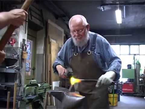 Paul Zimmermann (blacksmith) Paul Zimmermann forging his last Rose YouTube