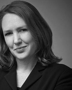Paula Hawkins (author) i1bookpagecominterviewsimages271399a592d80f74