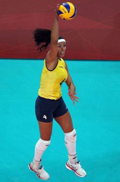 Paula Pequeno Paula Pequeno Photos Olympics Day 7 Volleyball Zimbio