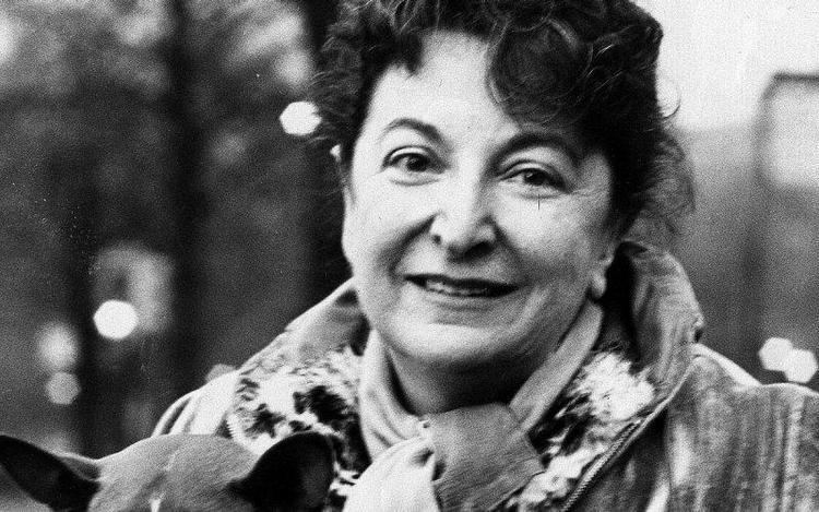 Pauline Kael From the Archive New Yorker Film Critic Pauline Kael WTTW