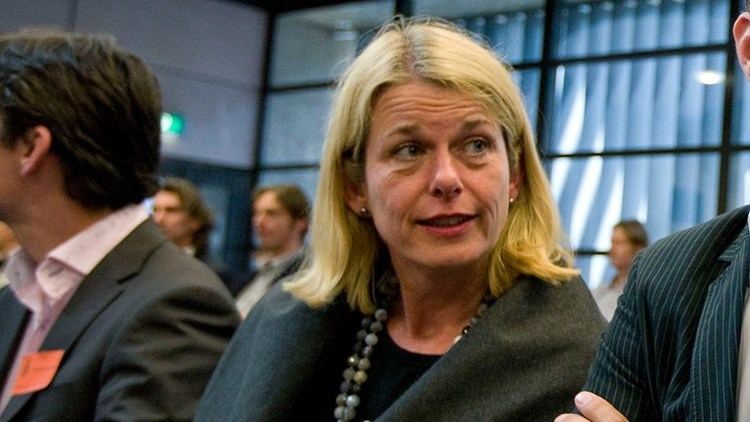Pauline Krikke Netherlands Hague mayor keeps mum on Muslim councilmans incitement