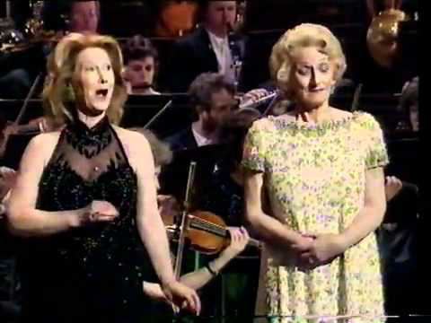 Pauline Tinsley Dueto de Gatos de Rossini Pauline Tinsley y Elizabeth Vaugham