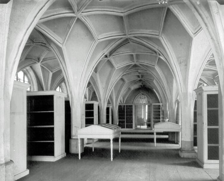 Paulinum (University of Leipzig) FilePaulinum Bibliothek innenjpg Wikimedia Commons