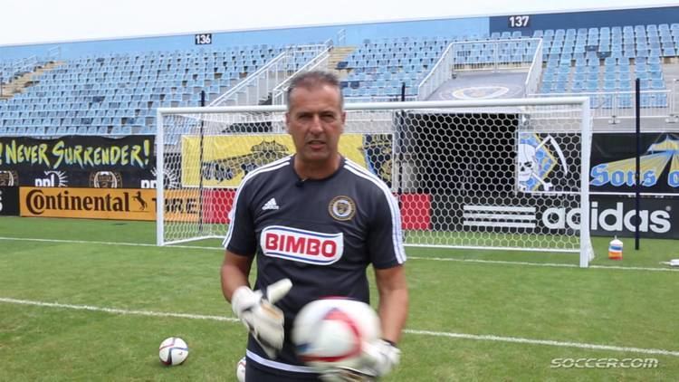 Paulo Grilo Warmup drills with Philadephia Union GK coach Paulo Grilo HO