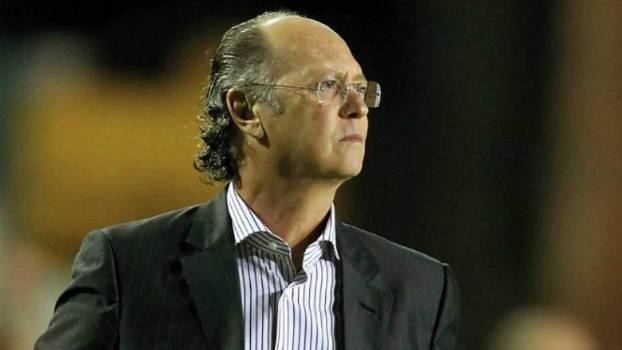 Paulo Roberto Falcão Sport anuncia a contratao do tcnico Paulo Roberto Falco ESPN