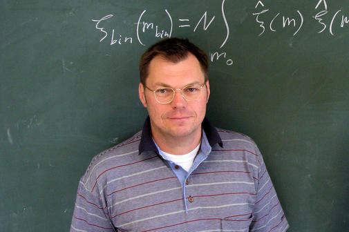 Pavel Kroupa Zweifel an Dunkler Materie Astrophysiker Pavel Kroupa spricht in