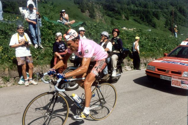 Pavel Tonkov 1996 Giro d39Italia by BikeRaceInfo