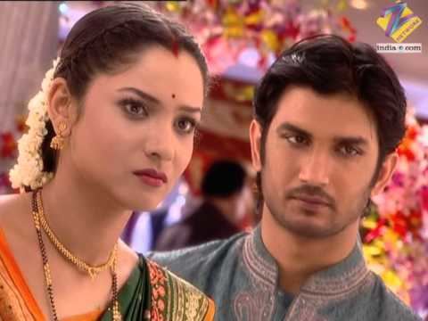 Sushant Singh Rajput and Ankita Lokhande's serious face in a scene from the 2009 soap opera, Pavitra Rishta
