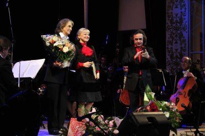 Pavlo Dvorsky Pavlo Dvorsky sing with symphony orchestra Ukraine News