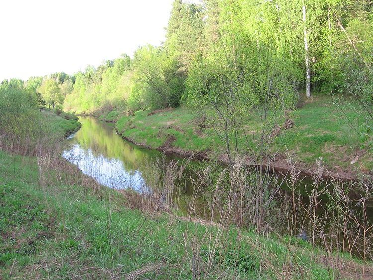 Pchyovzha River
