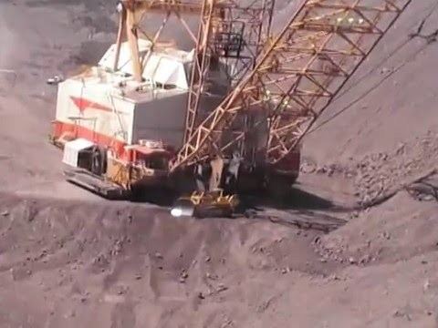 Peak Downs Mine Bucyrus Erie 2570WS at Peak Downs mine in Central Queensland Video