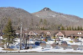 Peak Mountain (North Carolina) httpsuploadwikimediaorgwikipediacommonsthu