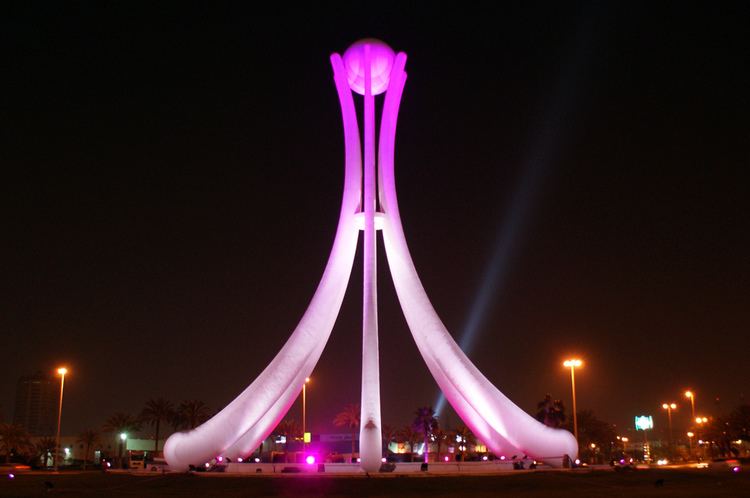 Pearl Roundabout Pearl Roundabout Bahrain Its built in the form of a tropy Flickr