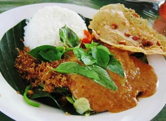 Pecel And this is nasi pecel Picture of Pecel Ayu Banyuwangi