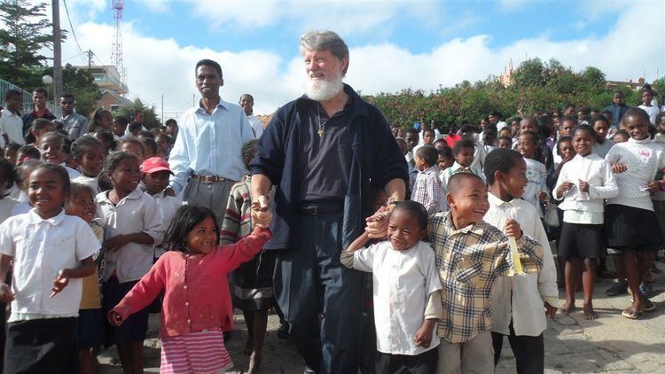 Pedro Opeka Madagascar Foundation Join us Be part of it