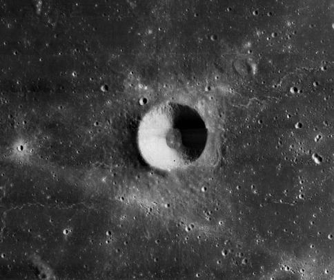 Peek (crater)