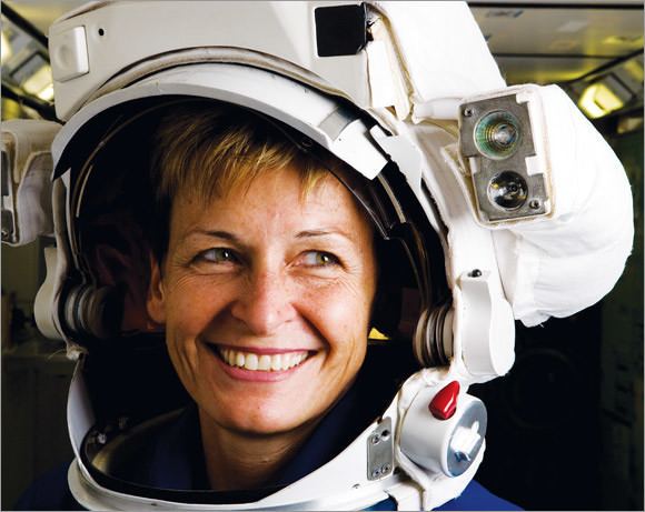 Peggy Whitson Peggy Whitson A Heroine of Science and Technology