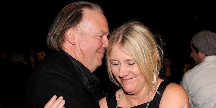 Pegi Young Neil Young Pegi Young Divorce What We Know So Far