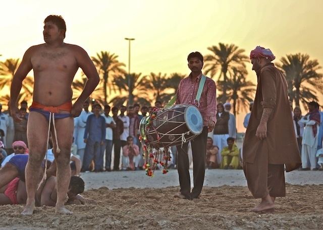 Pehlwani South Asian Men Are Wrestling in the Dubai Desert to Keep the Art of