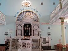 Peitav Synagogue httpsuploadwikimediaorgwikipediacommonsthu