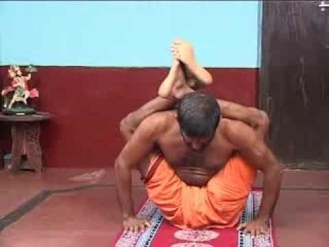 Pejavara YOGASANA Part1 By Sri VISHVAPRASANNA TEERTHA SWAMIJI Pejavara