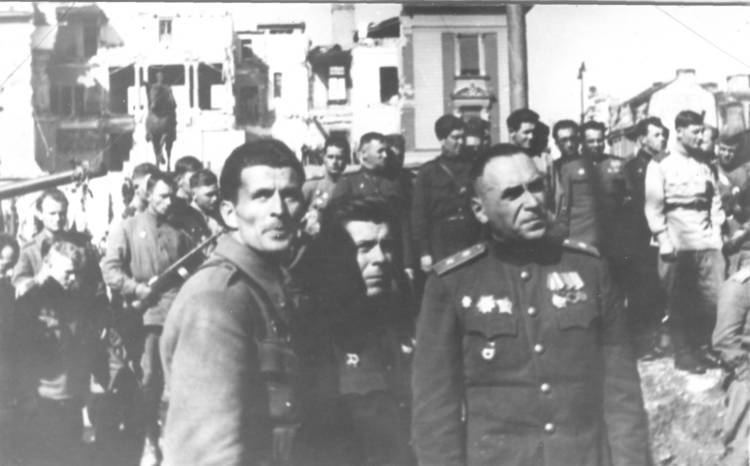 Peko Dapčević FileGeneral Peko Dapevi and general Vladimir danov in liberated