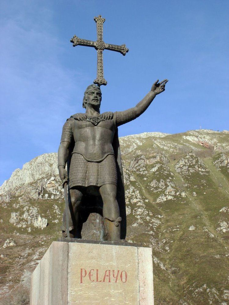 Pelagius of Asturias Panoramio Photo of Don Pelayo reconquistador