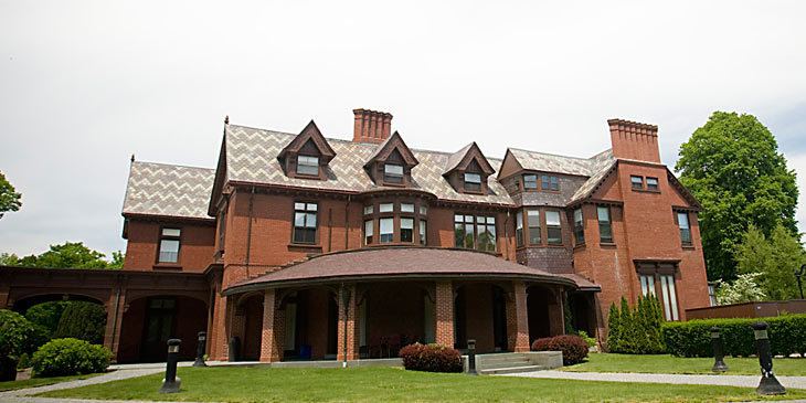Pell Center for International Relations and Public Policy