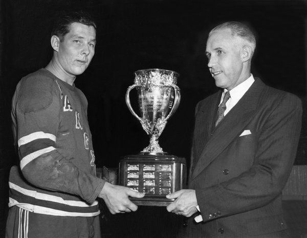 Pentti Lund Pentti Lund NHL39s Top Rookie in 3949 Dies at 87 The