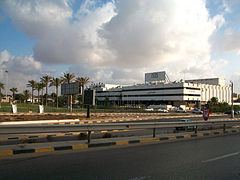 People's Hall, Tripoli httpsuploadwikimediaorgwikipediacommonsthu
