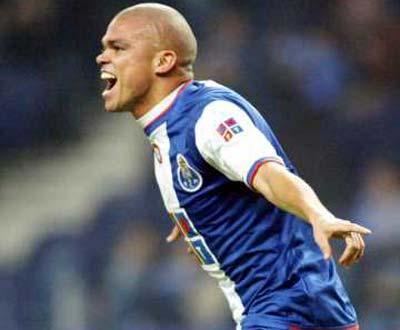 Pepe (footballer, born 1983) The Best Footballers Pepe plays as a central defender