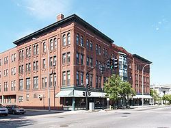 Pequoig Hotel httpsuploadwikimediaorgwikipediacommonsthu