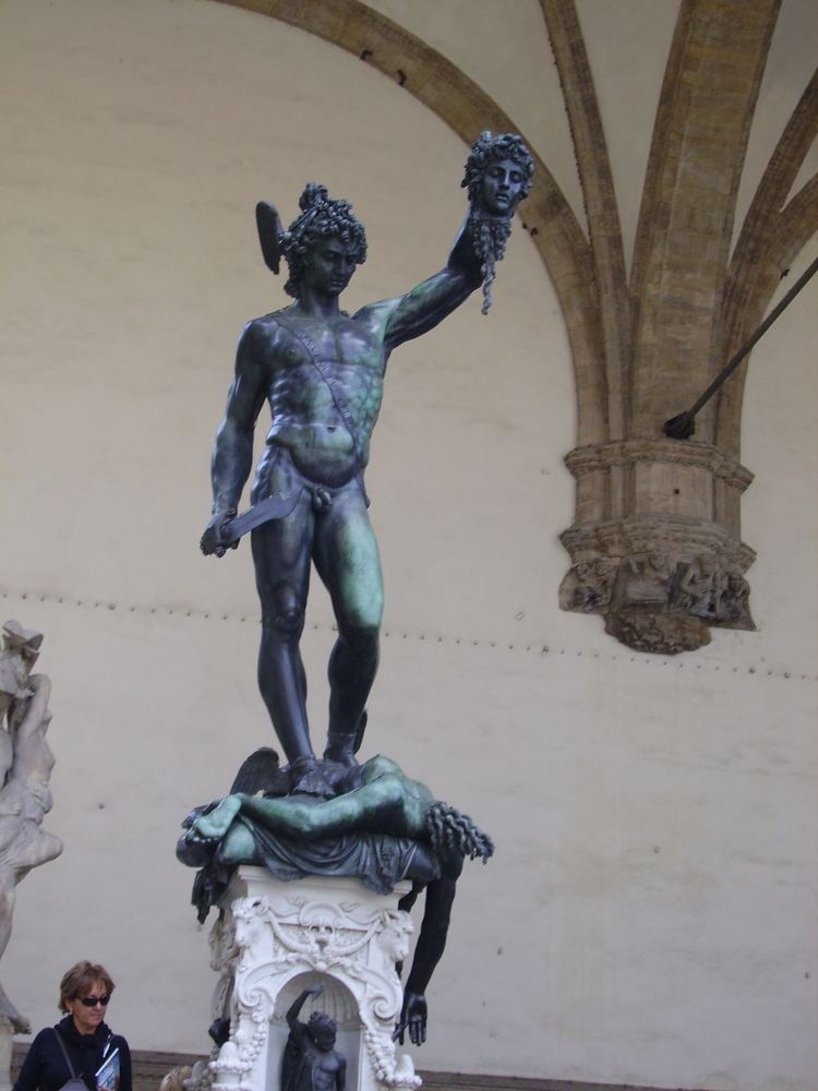 Perseus with the Head of Medusa FileBenvenuto CelliniPerseus With the Head of MedusaThe Loggia
