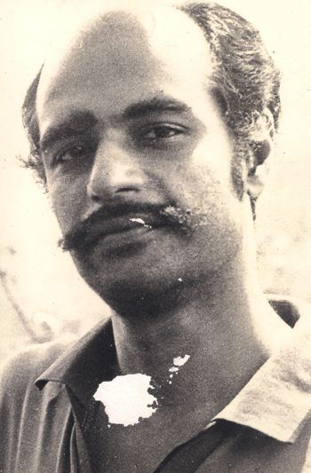 Peruvazhiyambalam Peruvazhiyambalam 1979 featuring Bharat Gopy