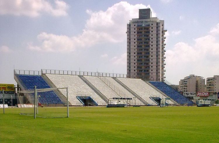 Petah Tikva Municipal Stadium httpsuploadwikimediaorgwikipediacommonsthu