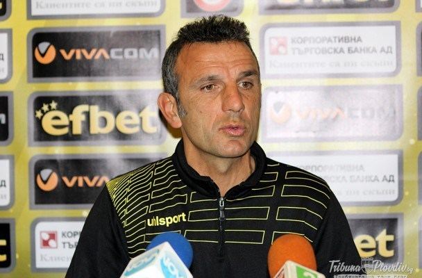 Petar Penchev Botev Plovdiv sacked Petar Penchev Bulgarian Football