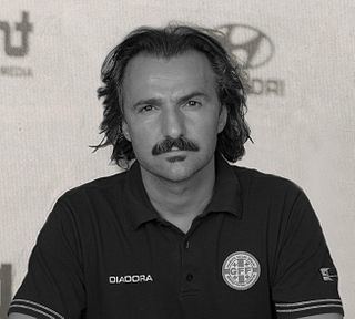 Petar Segrt httpsuploadwikimediaorgwikipediacommonsthu