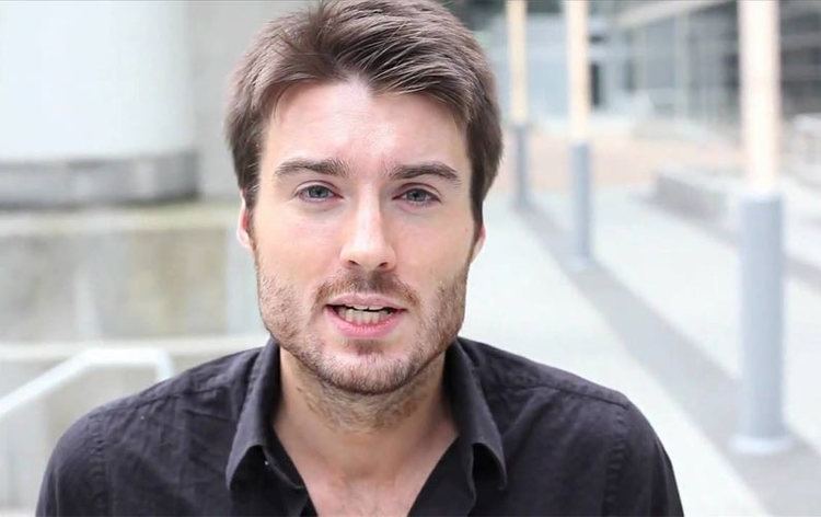 Pete Cashmore How Pete Cashmore Makes Millions from a Blog Biz Epic