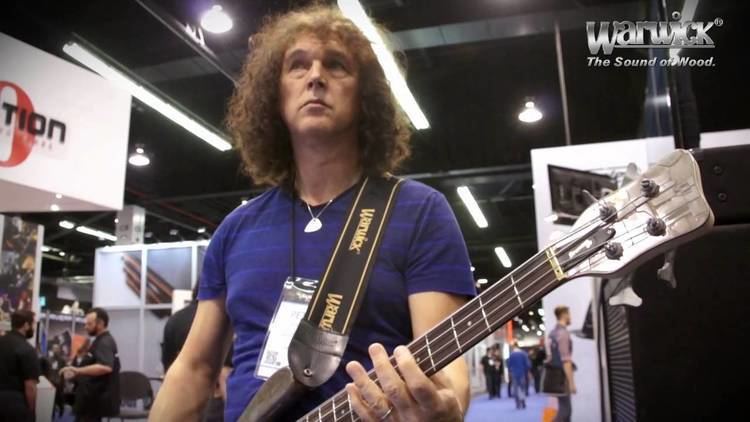 Peter Baltes Warwick NAMM 2014 Peter Baltes Jamming with his new