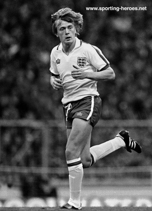 Peter Barnes (footballer) Peter BARNES England football Caps 1977 1982 England