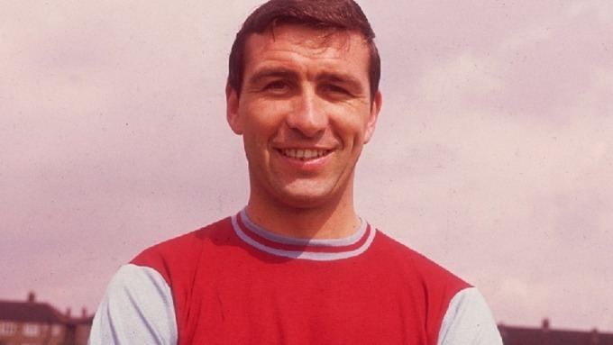 Peter Brabrook West Ham legend Peter Brabrook dies London ITV News